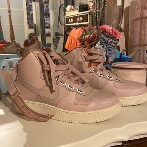 Air force 1 high. utility pink